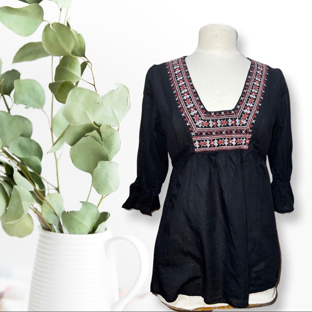 Women’s 💯 % cotton long sleeve vintage style trendy top blouse medium black